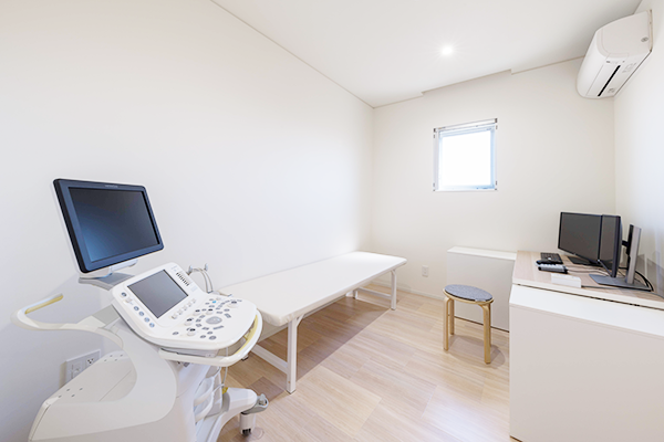 超音波検査室